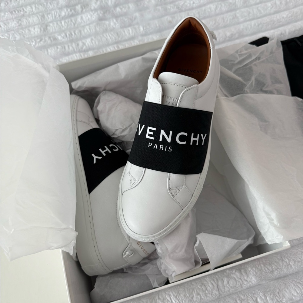 Givenchy White and Black Women's Sneakers